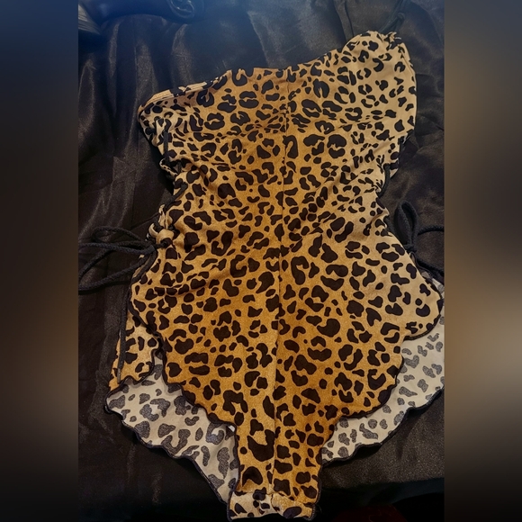 Vintage Leopard 1980s One-Piece Swimsuit, Side Ties. Size Small Beach Fun - Picture 3 of 12